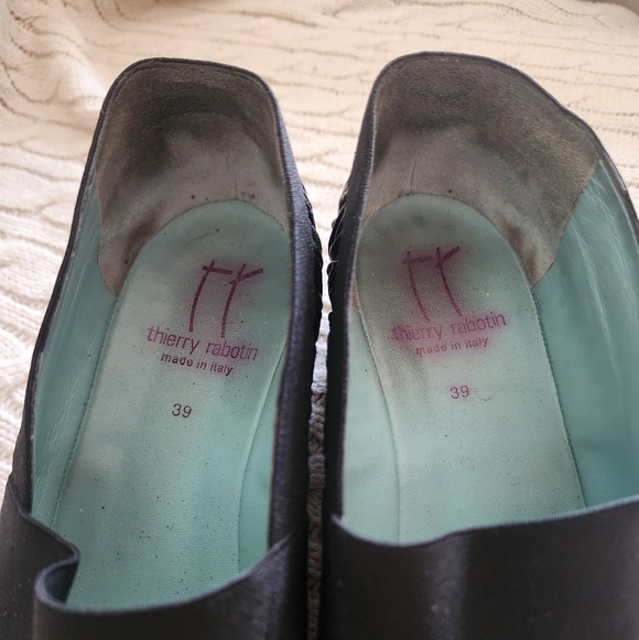 Thierry Rabotin Black Textured Flats 39/us 8.5
